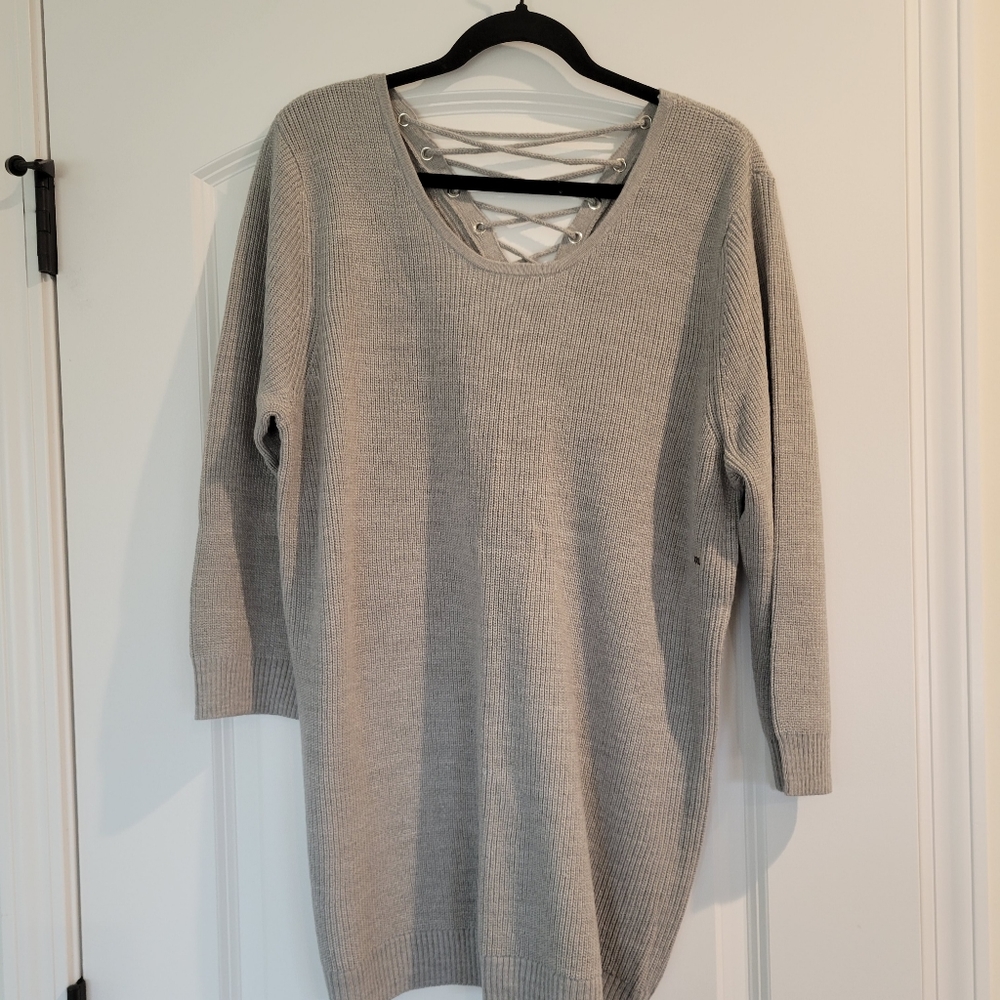 Gray New York & Co Soho Sweater Size XXL New with tags